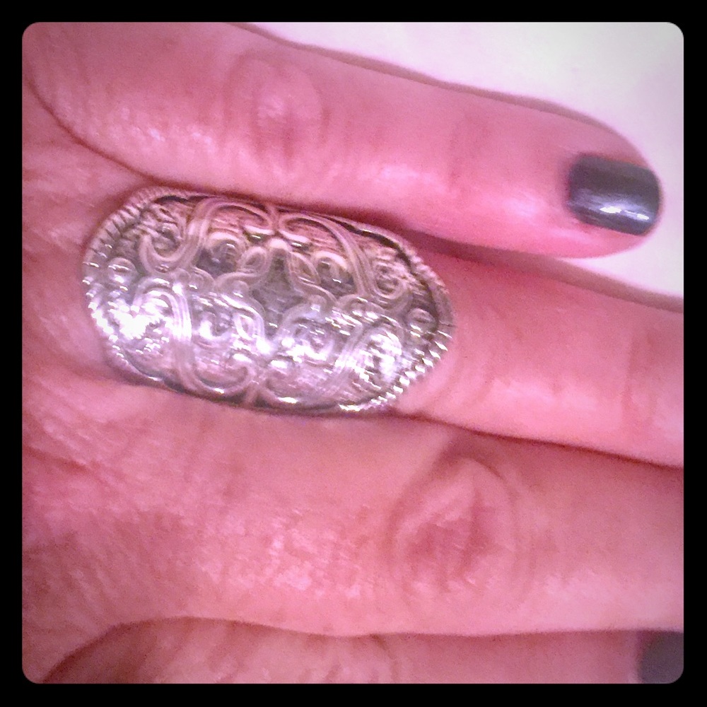 Silpada Diana shield ring size 9